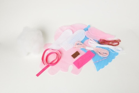 Zestaw do szycia DIY Uszyj maskotka królik 22x14cm AVENIR